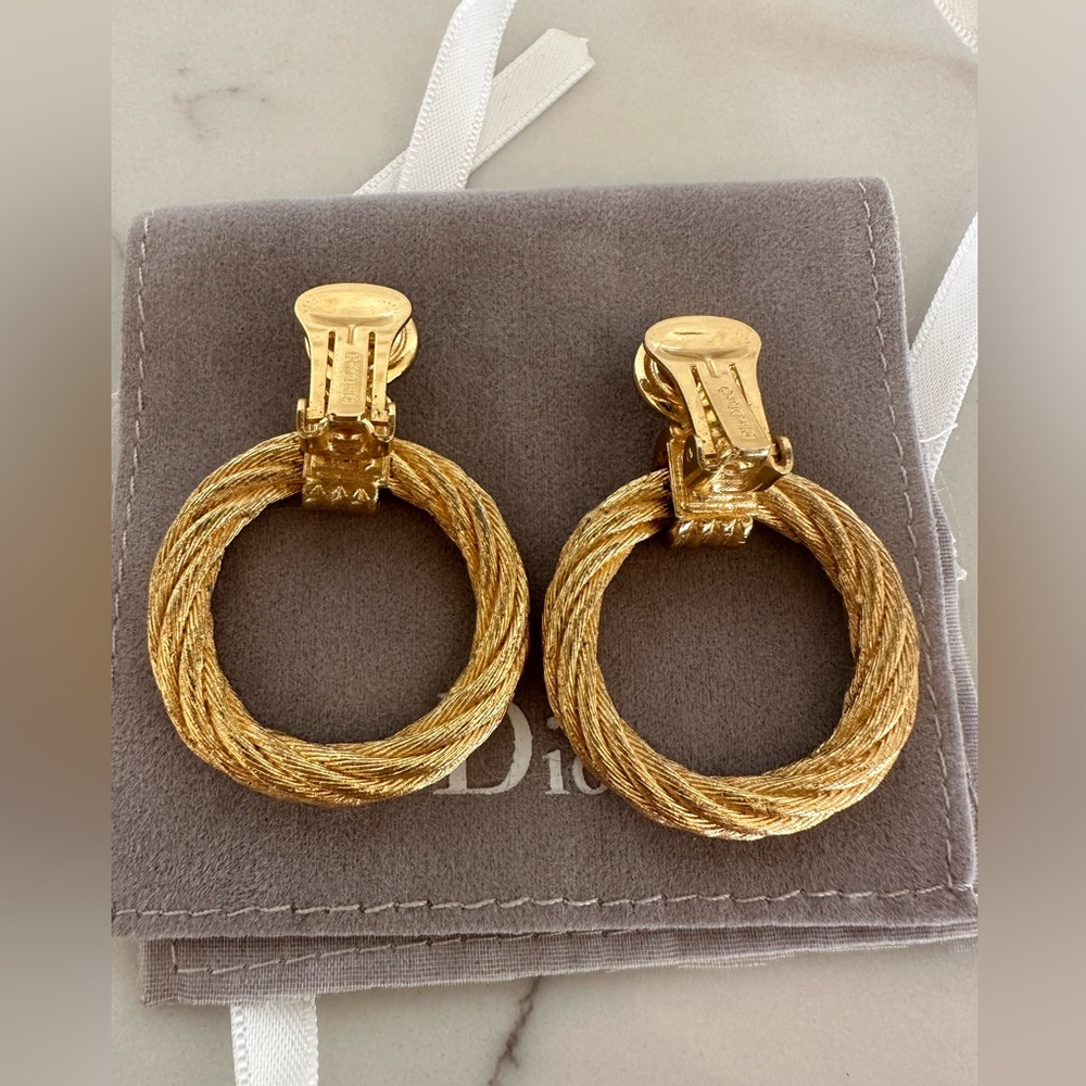 Vintage Christian Dior rope hoop clip on earrings. - Picture 3 of 12